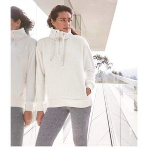Athleta Talus Sherpa Half Zip Pullover Sweatshirt Teddy Fleece Jacket L Cream 15